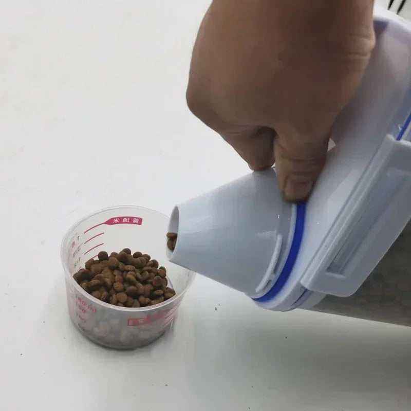 Pet Luxury Store™ -  Food Plastic Storage Tank